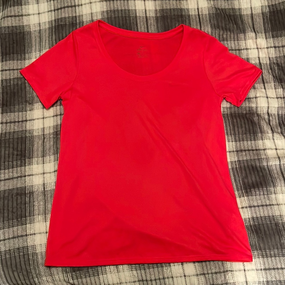 Nike T- shirt